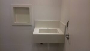 Pia esculpida em granito - Mármore